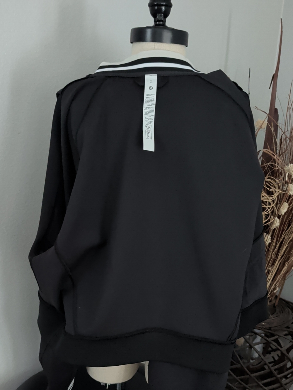 Lululemon Snap-Front Colligate Jacket - Picture 10 of 15